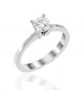 Ring whitegold with diamond