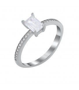 Ring whitegold with diamond